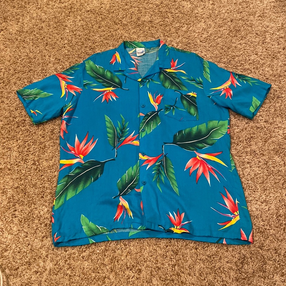 Vintage Hawaiian Style Shirt